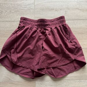 Lululemon track that short